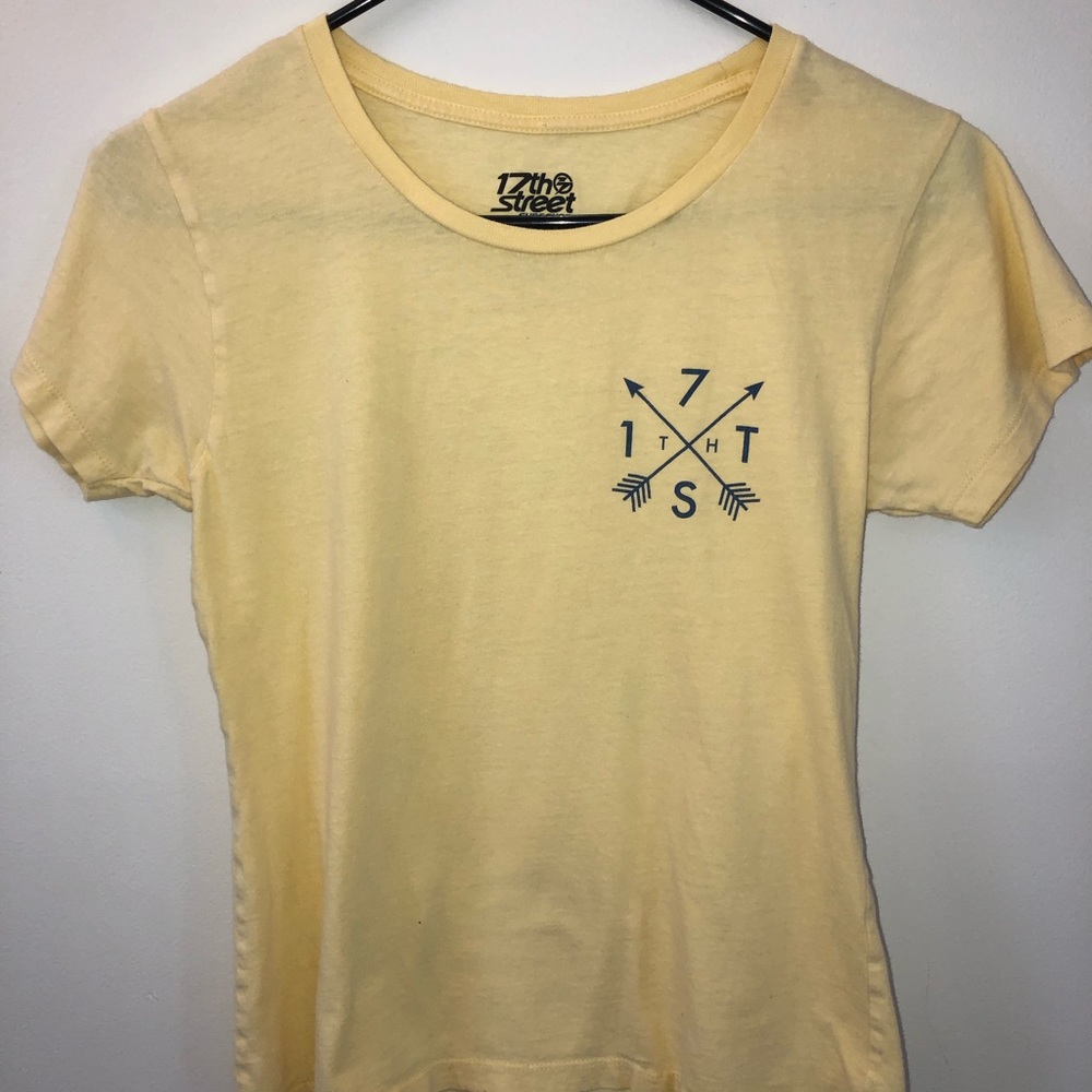 Short sleeve shirt